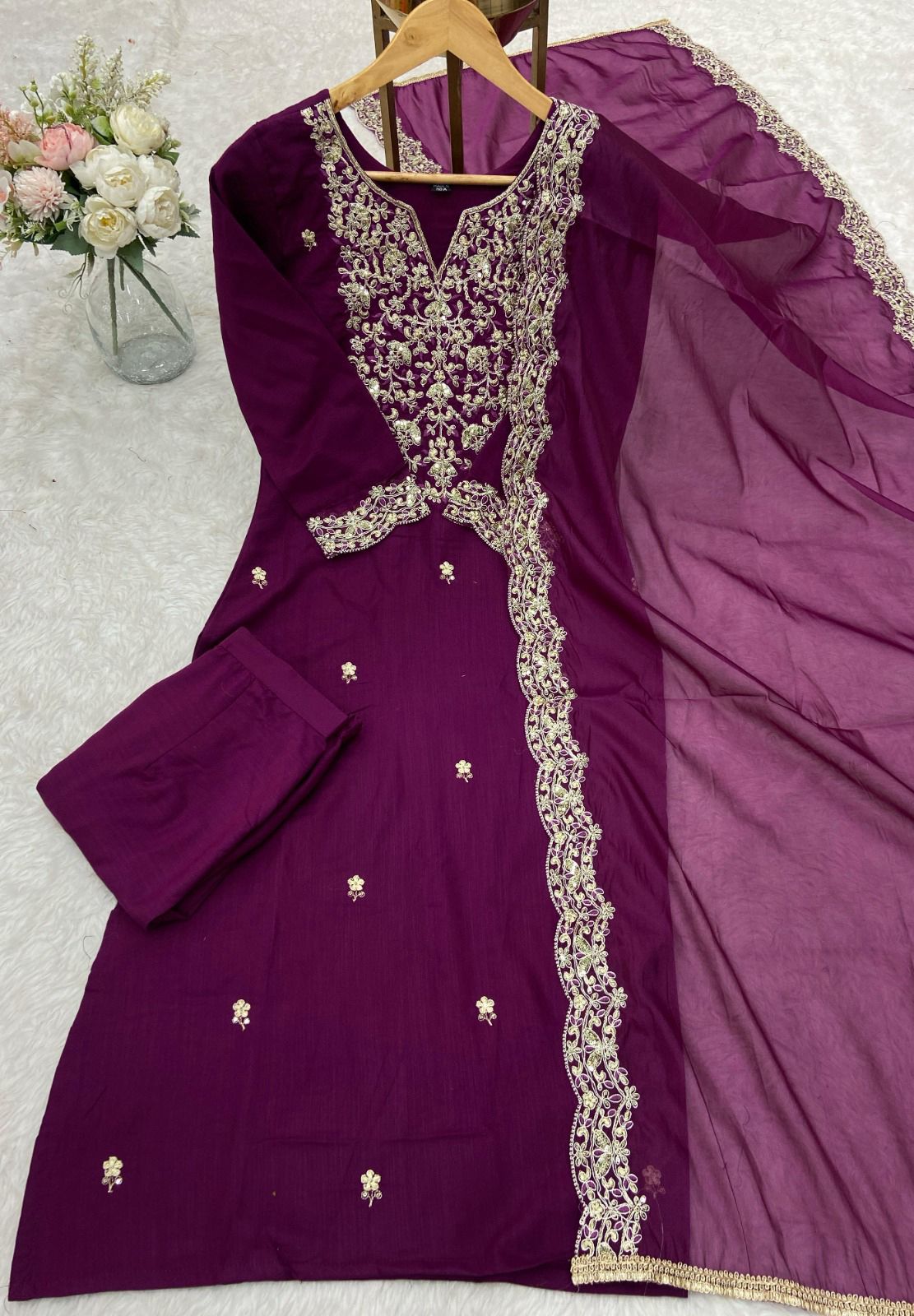 Siksyra Sajni AV-3303P Roman Silk Kurti Pant Set with Organza Dupatta – Premium Ethnic Wear for Women